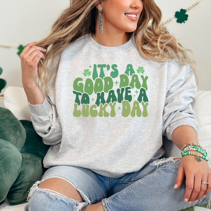 Gildan Crewneck | Lucky Day [P013]