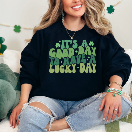 Gildan Crewneck | Lucky Day [P013]